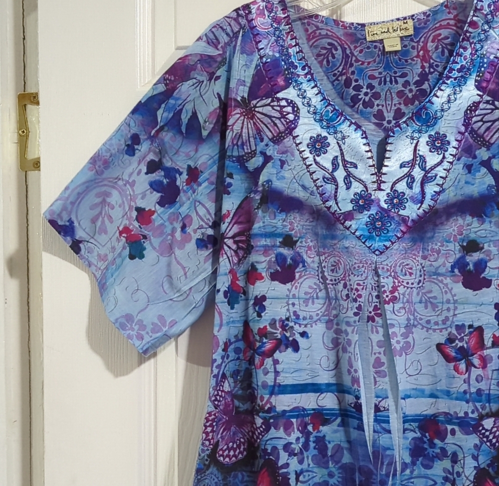 Butterflies Beaded Short Sleeve Live and Let Live Size Med Top - Picture 5 of 13